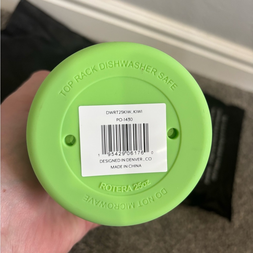 BrüMate Rotera 25oz Touch-Free Water Bottle - Kiwi - Picture 4 of 5